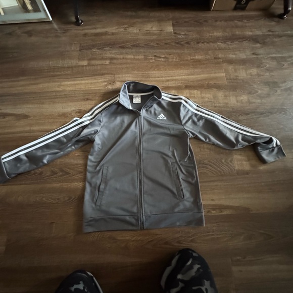 Adidas Kids XL Gray Zip-Up Jacket with White Stripes – Classic Sporty Style - Picture 3 of 6